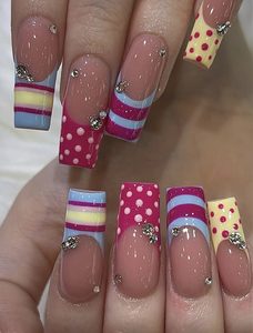 Uñas French Y2K con puntas de colores