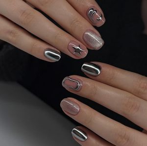 Uñas Y2K minimalistas